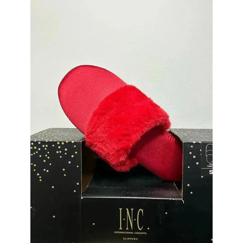 INC- Red slippers with faux fur trim